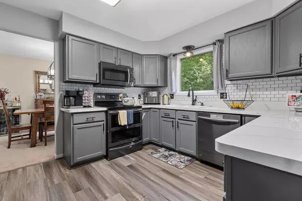 Saline, MI 48176,2062 Wildwood Trail