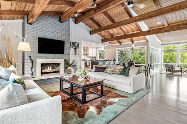 Three Oaks, MI 49128,16128 Walnut Court