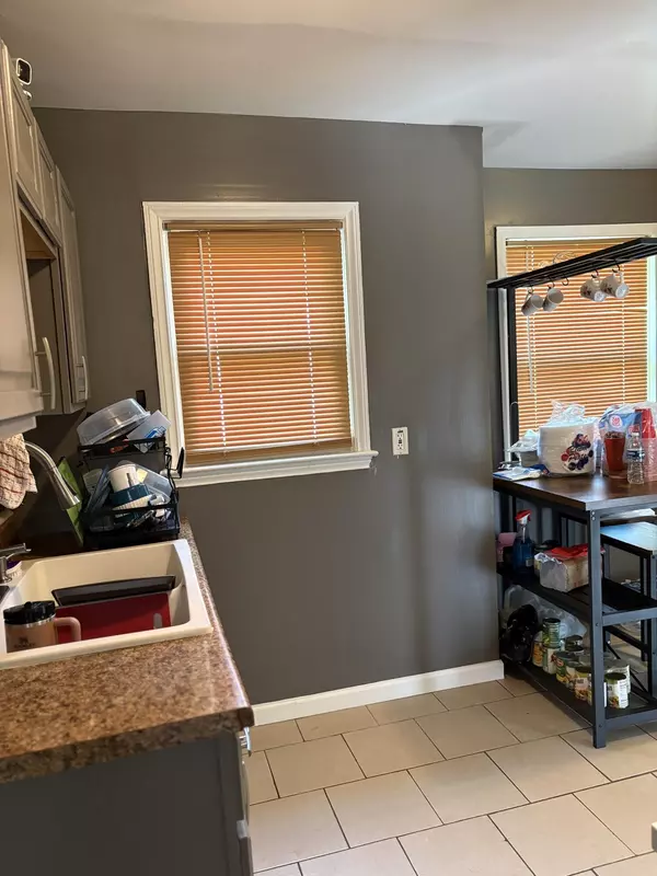 Detroit, MI 48224,9438 Camley Street