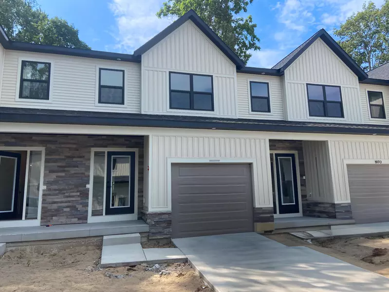 1968 S Shorewood Lane #14, Holland, MI 49423