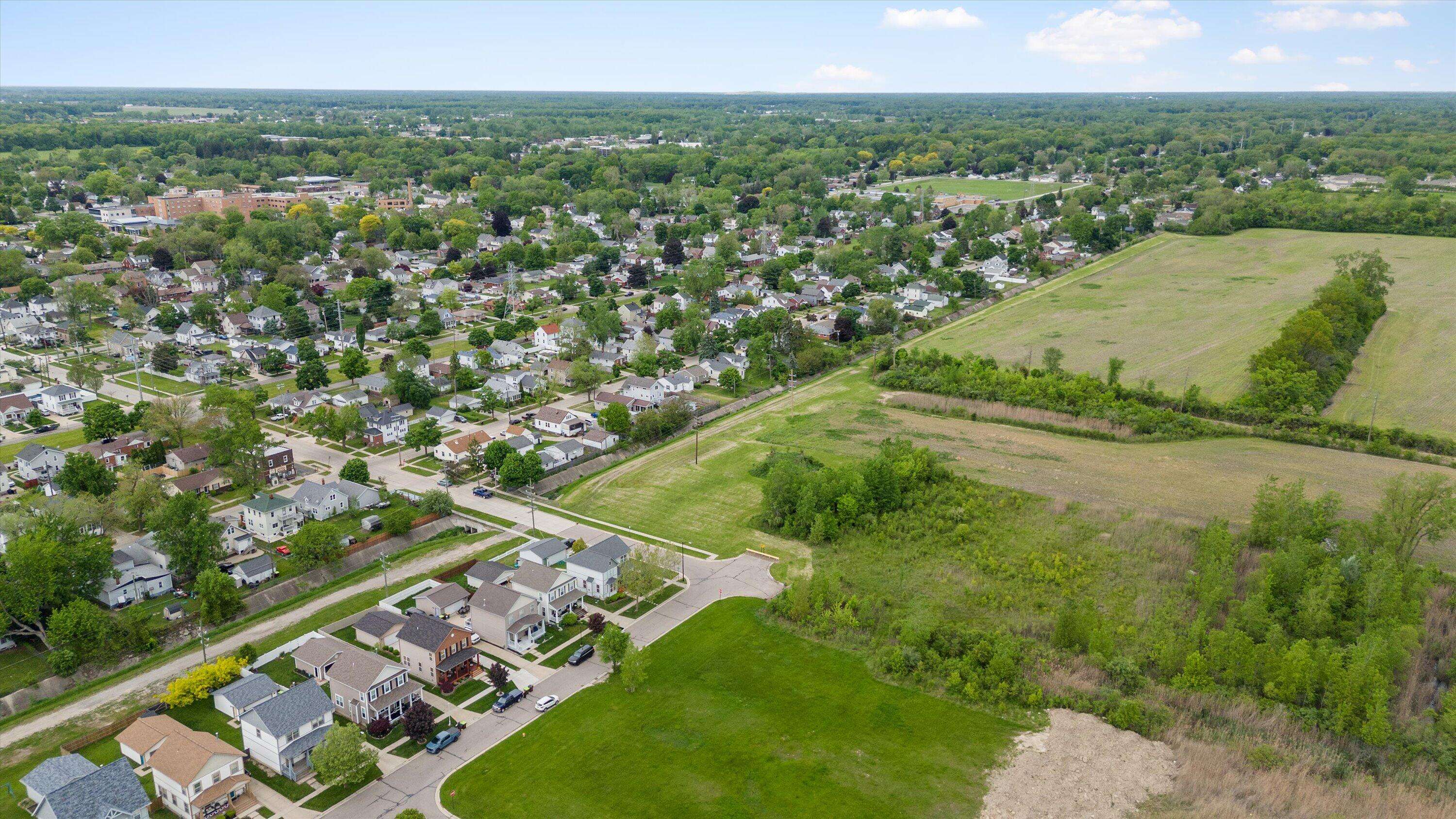 Monroe, MI 48162,E E Lorain Street