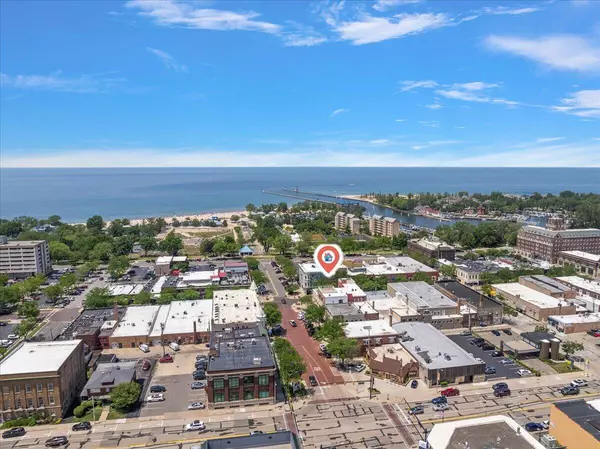 St. Joseph, MI 49085,333 State Street #5