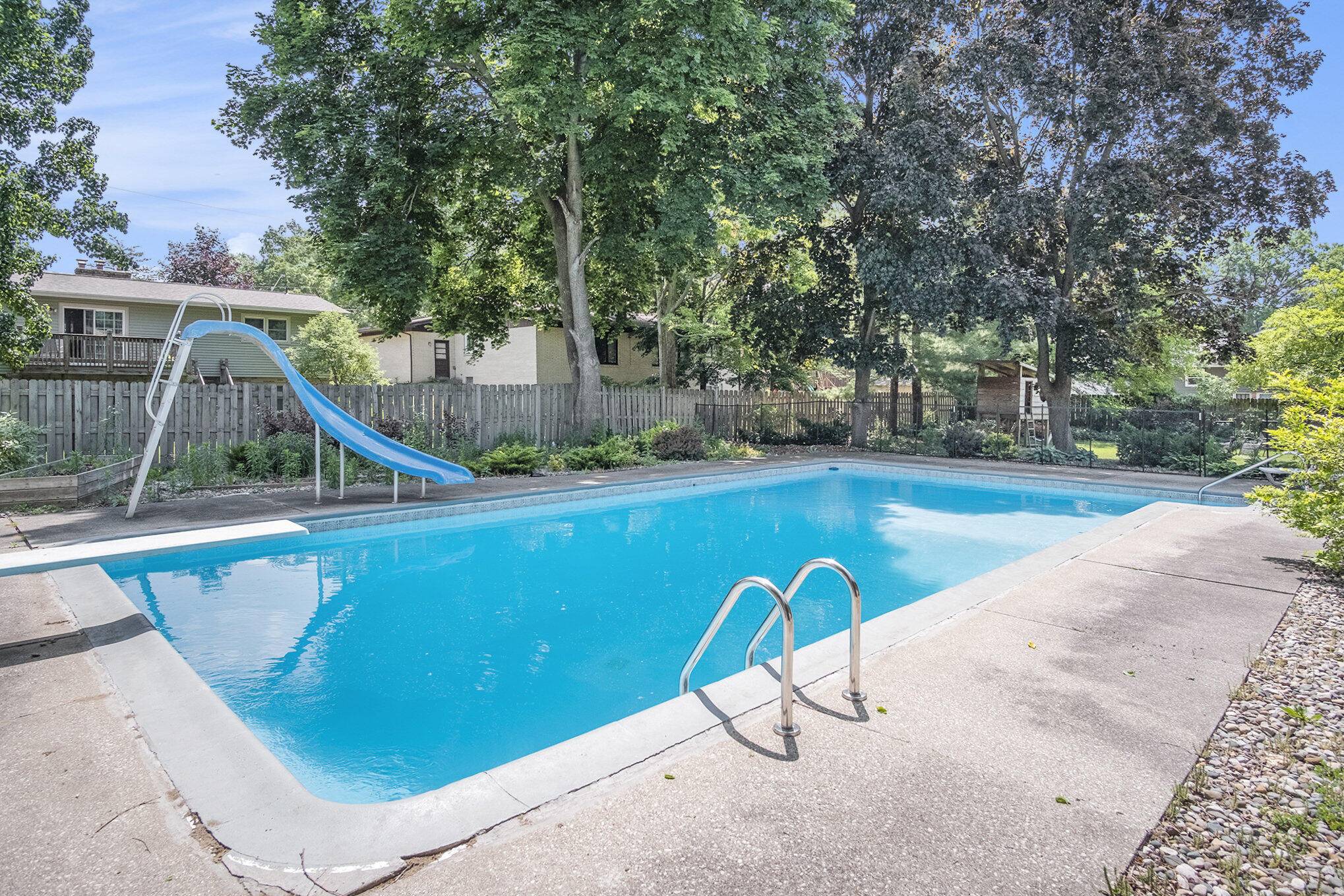 Wyoming, MI 49509,1222 Royal Oak SW Street