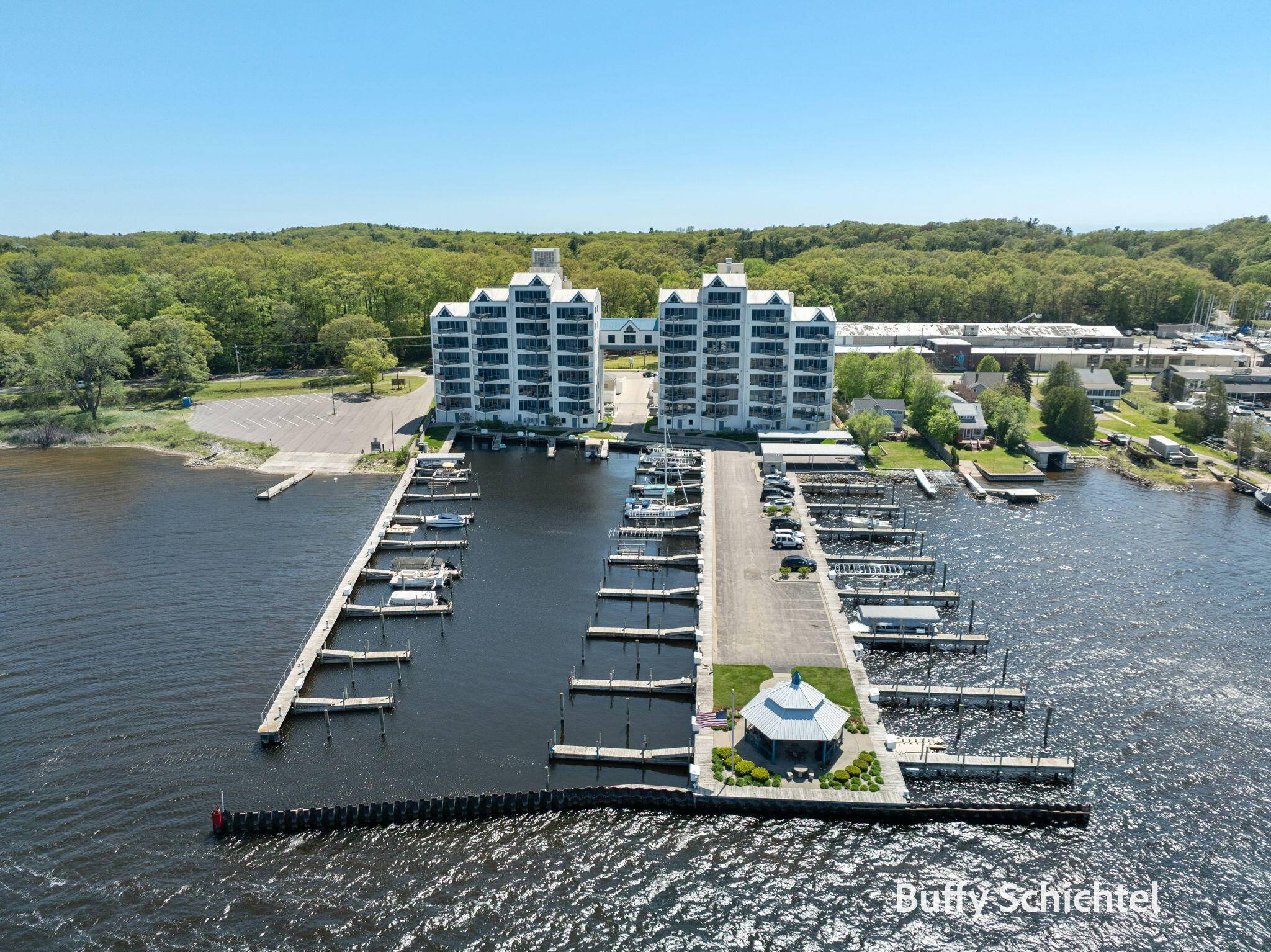 2964 Lakeshore Drive #W #204, Muskegon, MI 49441