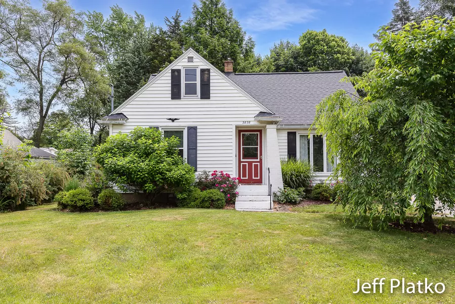 3838 Miramar NE Avenue, Grand Rapids, MI 49525