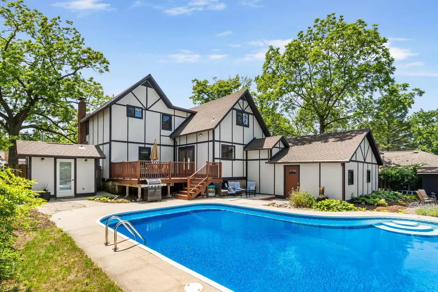 1051 Phoenix Street, South Haven, MI 49090