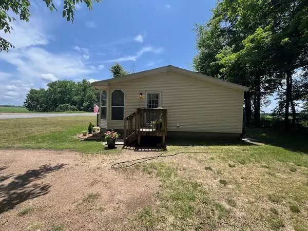 Paw Paw, MI 49079,47866 CR 653