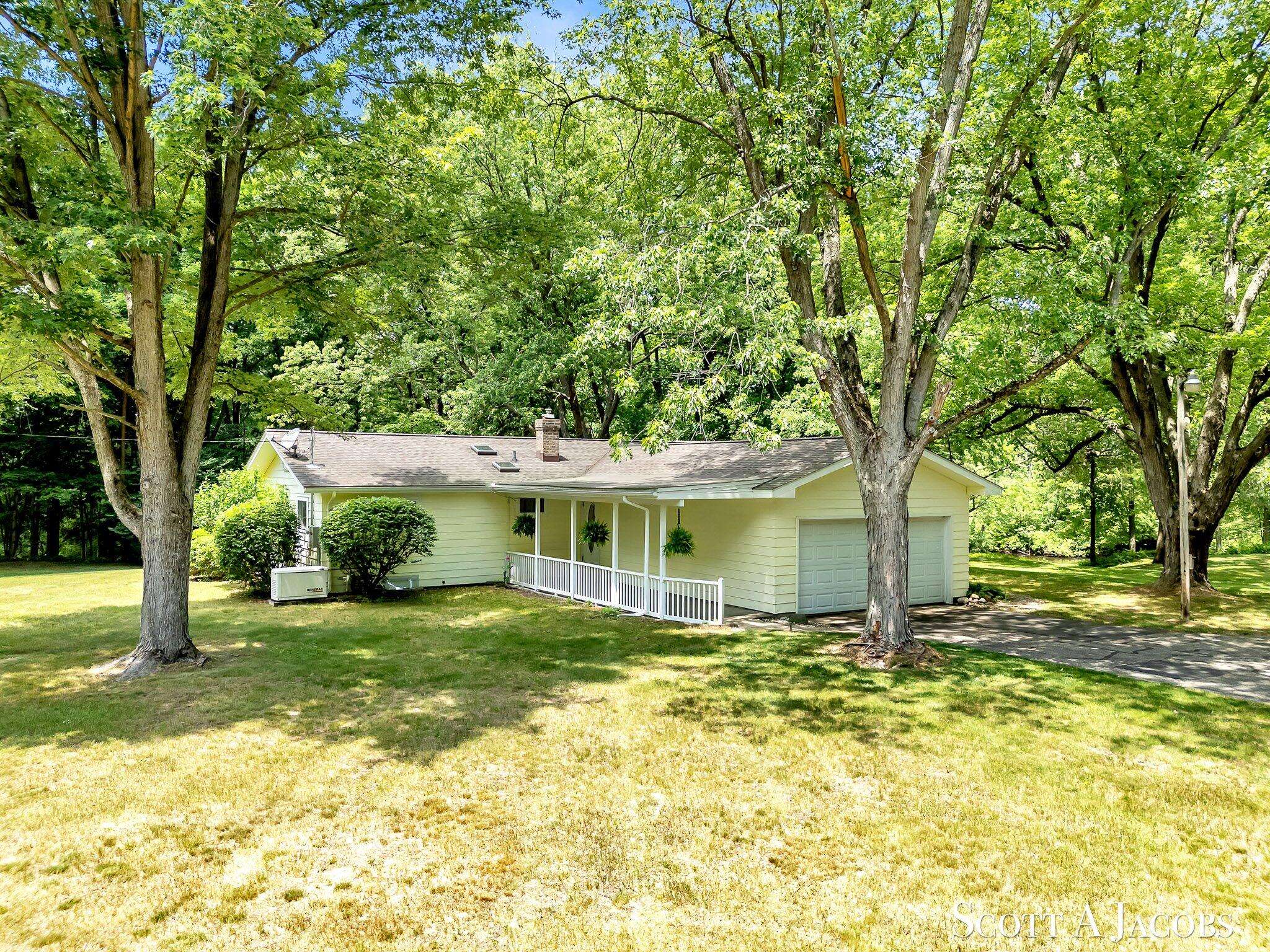 Rockford, MI 49341,2821 12 Mile NE Road