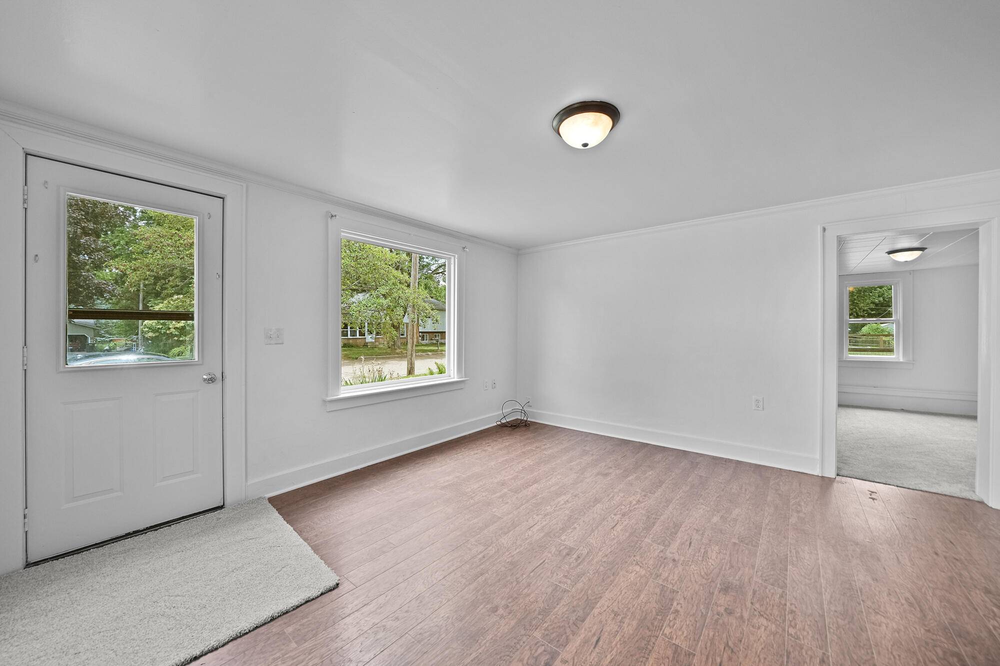 Caledonia, MI 49316,318 Oak SE Street