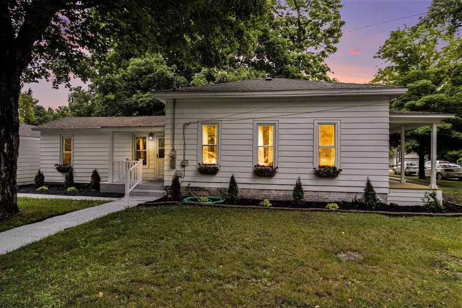 405 Williams Street, Howard City, MI 49329