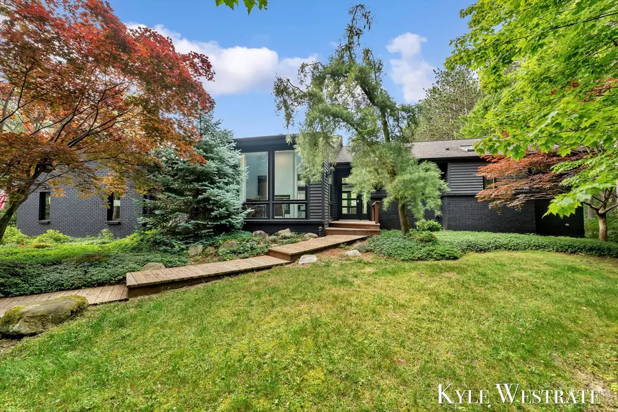 16415 Greenly Street, Holland, MI 49424