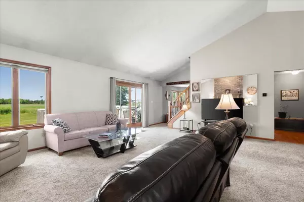 Zeeland, MI 49464,10471 Hunters Creek Drive