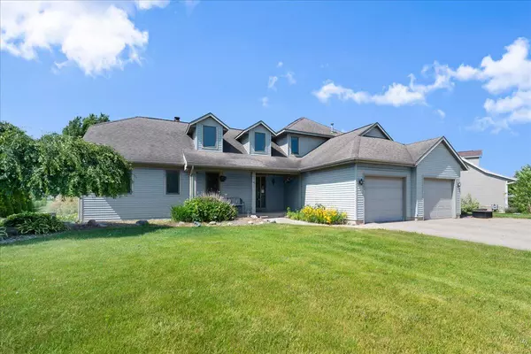 Zeeland, MI 49464,10471 Hunters Creek Drive