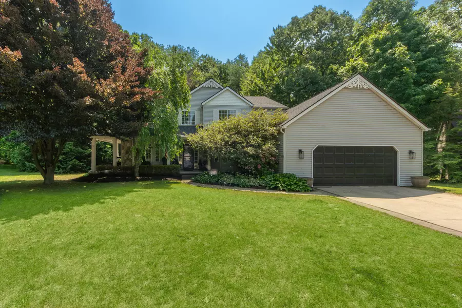 1920 Spruce Drive, Commerce Twp, MI 48390