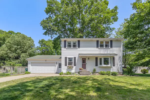 Grand Haven, MI 49417,17885 Oakhill Court