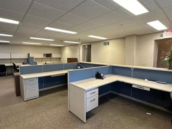 Kalamazoo, MI 49001,1206 E Crosstown Parkway #Entire bldg