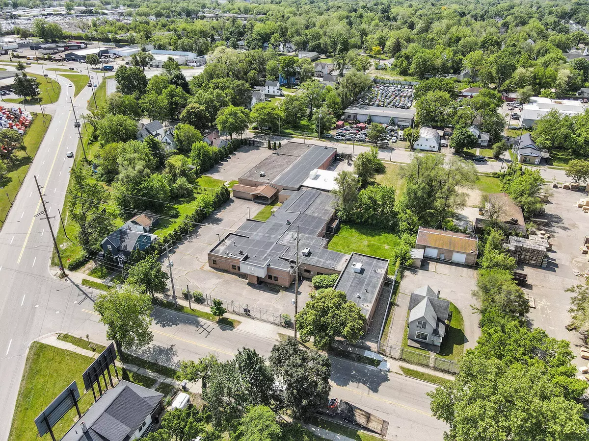 Kalamazoo, MI 49001,1206 E Crosstown Parkway #Office/Warehouse A