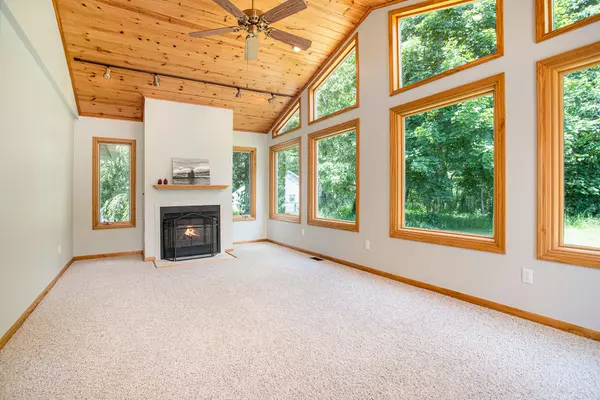 Kalamazoo, MI 49009,3369 Pondview Drive