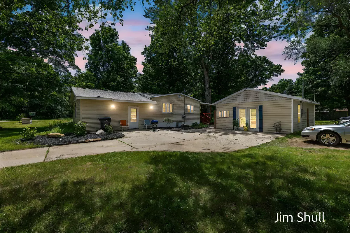Kalamazoo, MI 49009,37920 22nd Street
