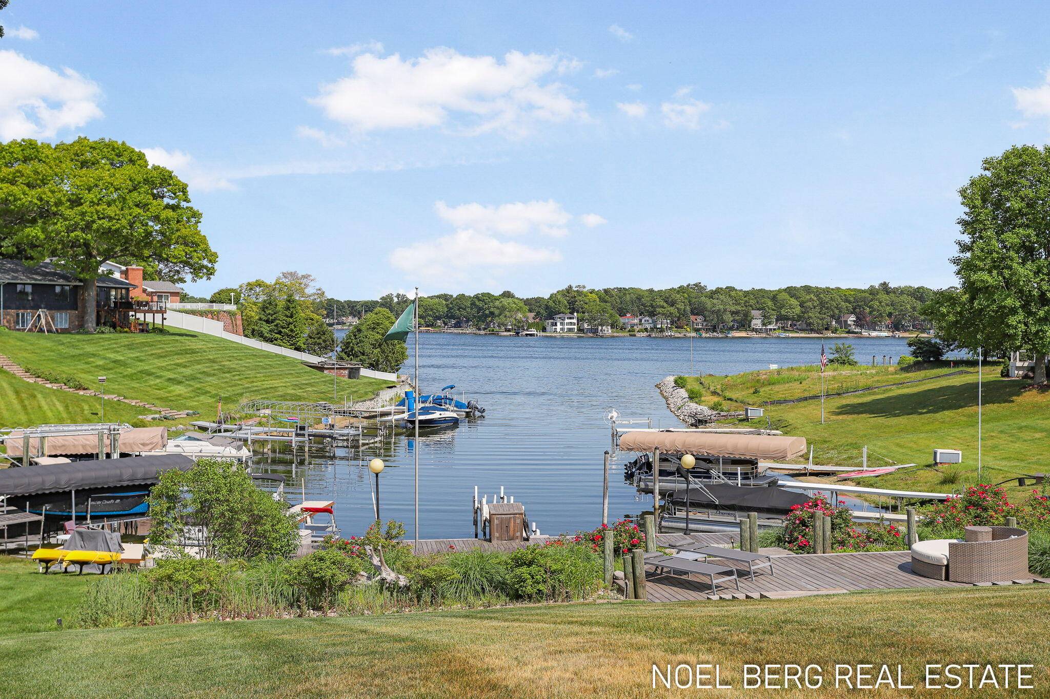 Spring Lake, MI 49456,16093 Harbor Point Drive