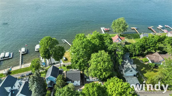 Watervliet, MI 49098,8039 Shore Lane