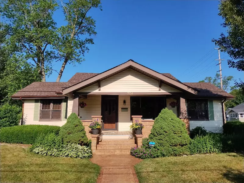 304 S 3rd Street, Brighton, MI 48116