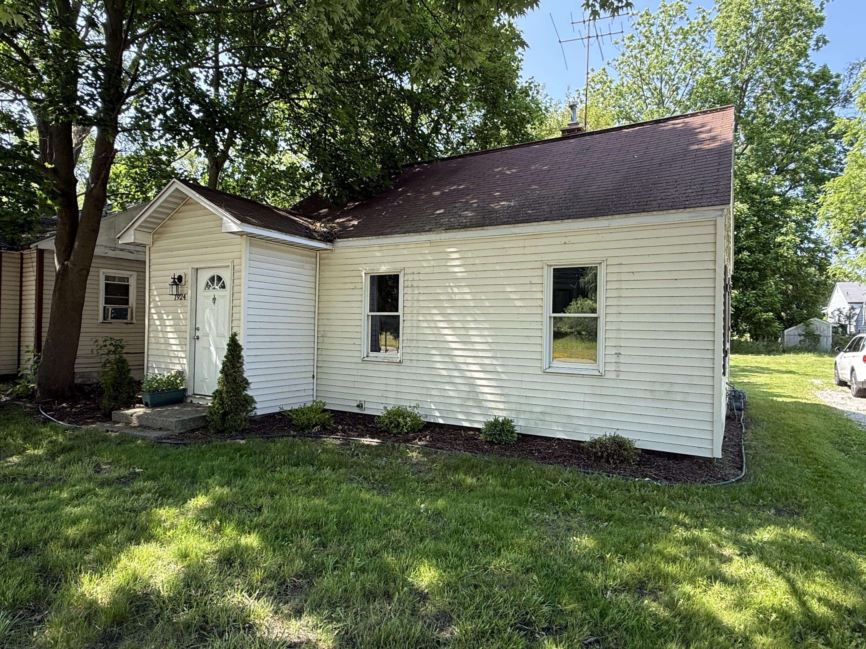 Muskegon, MI 49441,1924 W Sherman Boulevard