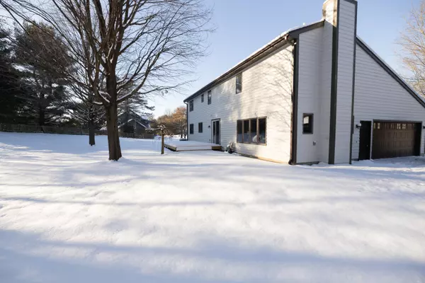 Kalamazoo, MI 49009,5825 Saddle Club Drive Drive