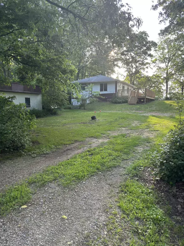 Three Rivers, MI 49093,57993 Oak Park Road