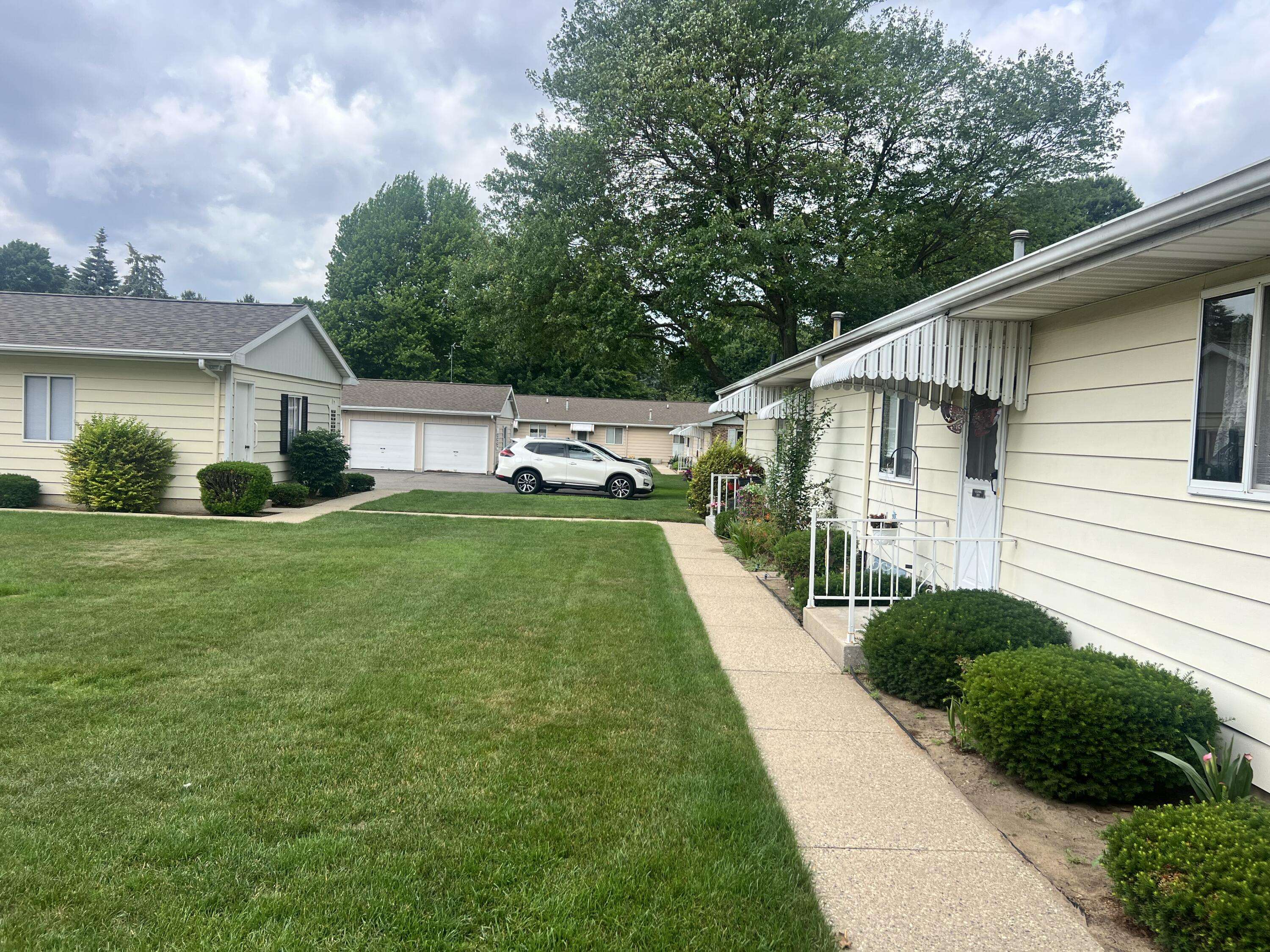 Grand Rapids, MI 49548,5804 Leisure South SE Drive