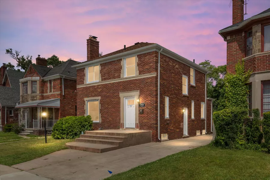17576 Cherrylawn St Street, Detroit, MI 48221