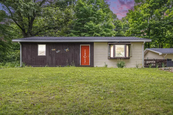 3996 Head Lake Road, Hastings, MI 49058