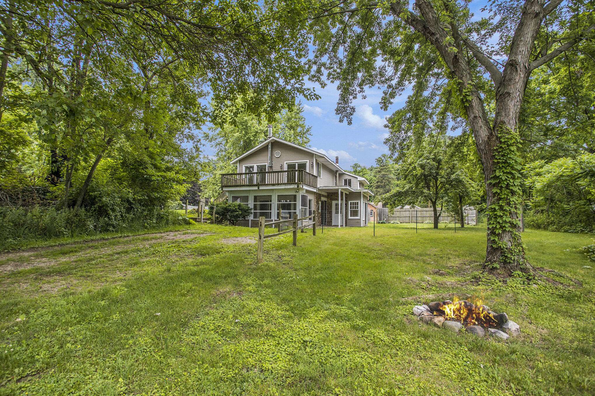 Delton, MI 49046,7595 CK&S