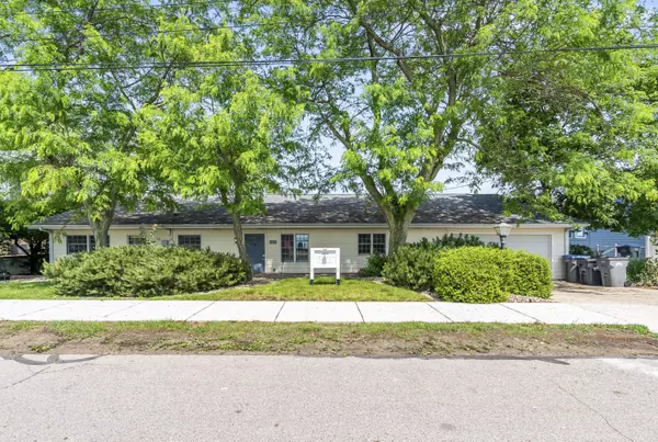 New Buffalo, MI 49117,1414 Shore Drive