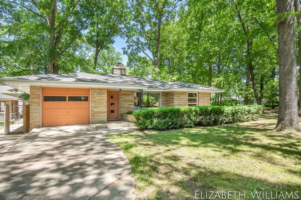 383 Fourth Avenue, Holland, MI 49424