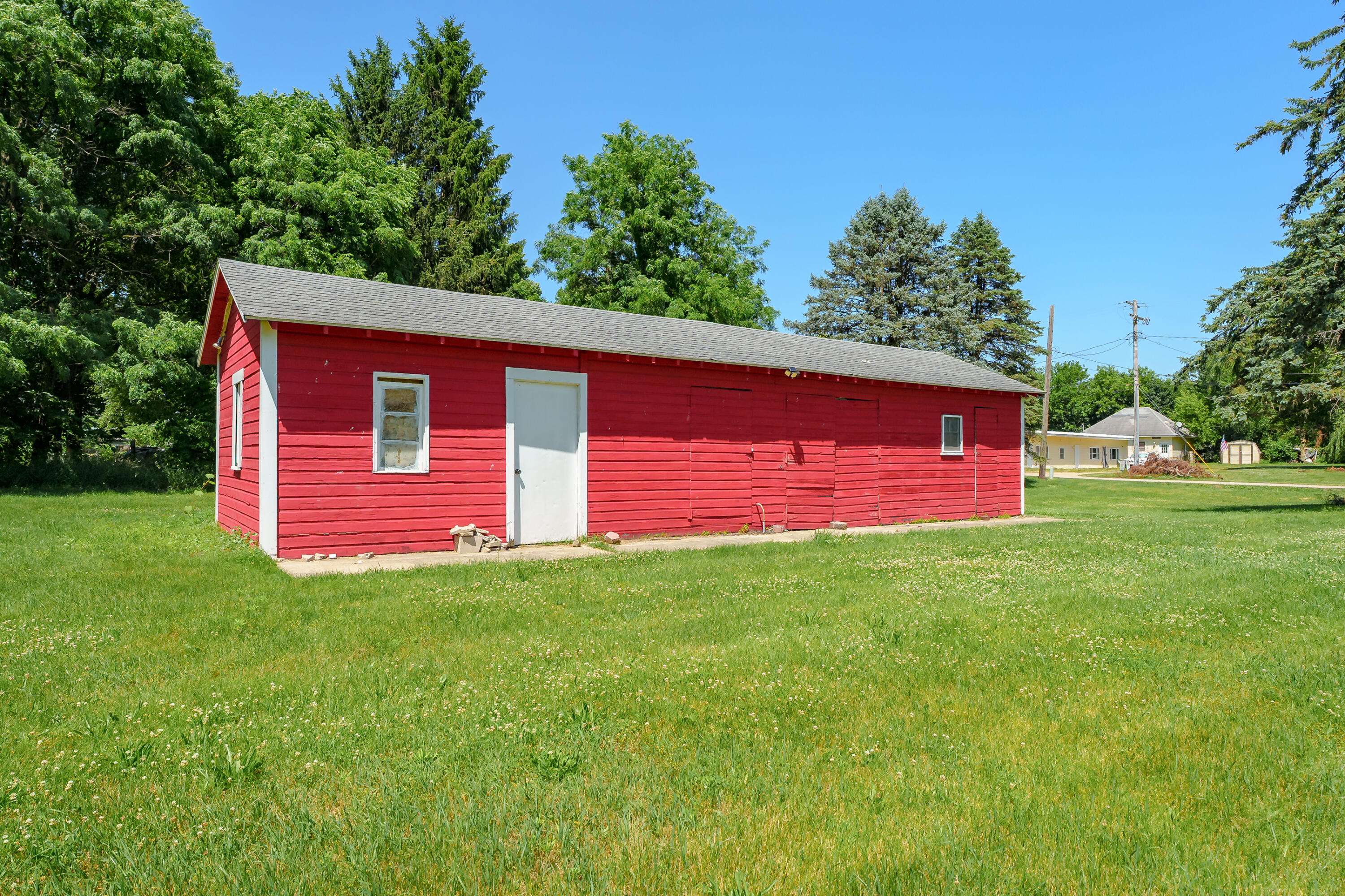 Mendon, MI 49072,806 W Main Street