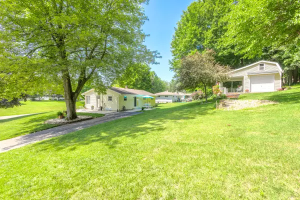 Jonesville, MI 49250,122 Pinecrest Drive