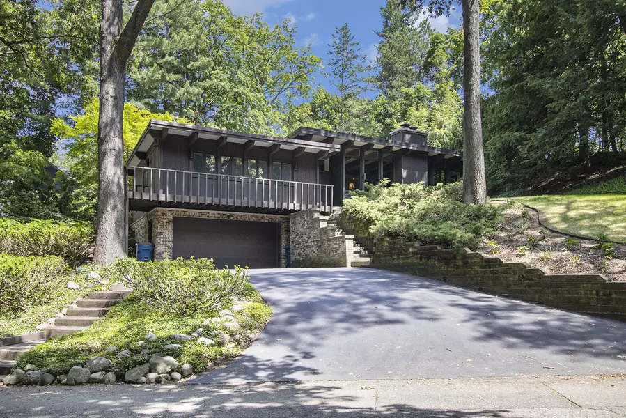 1917 Benjamin Avenue, Kalamazoo, MI 49008