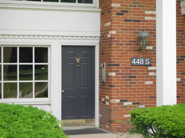 448 Fox Hills S Drive #3, Bloomfield Hills, MI 48304