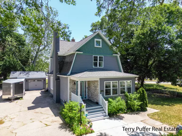 1525 Lakeshore Drive, Muskegon, MI 49441