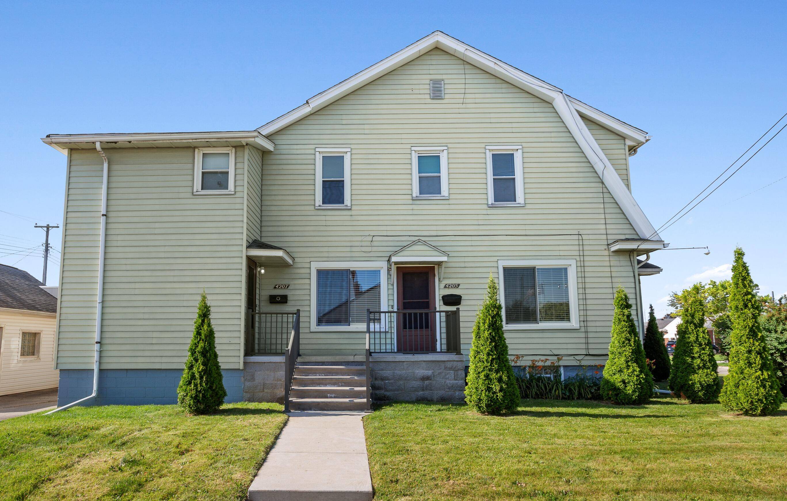 Wyandotte, MI 48192,4205 18st Street #Unit1 - main level