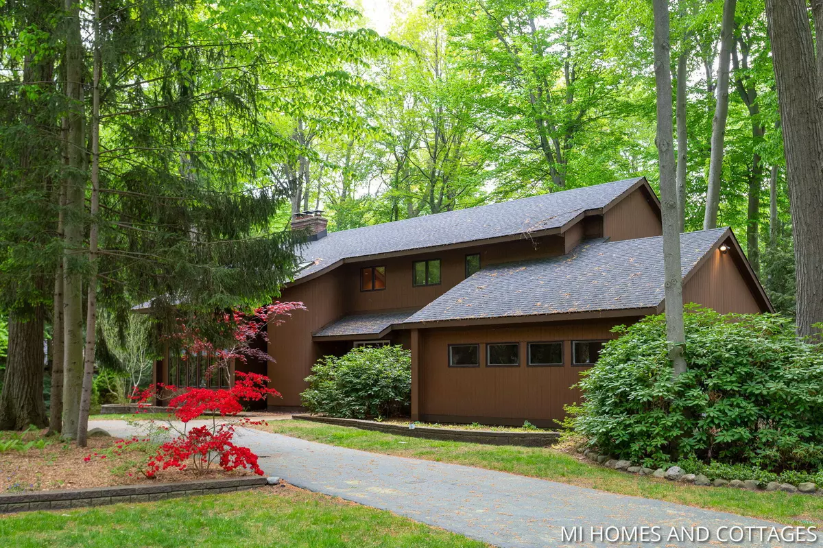 Holland, MI 49424,1220 Oakhampton Road