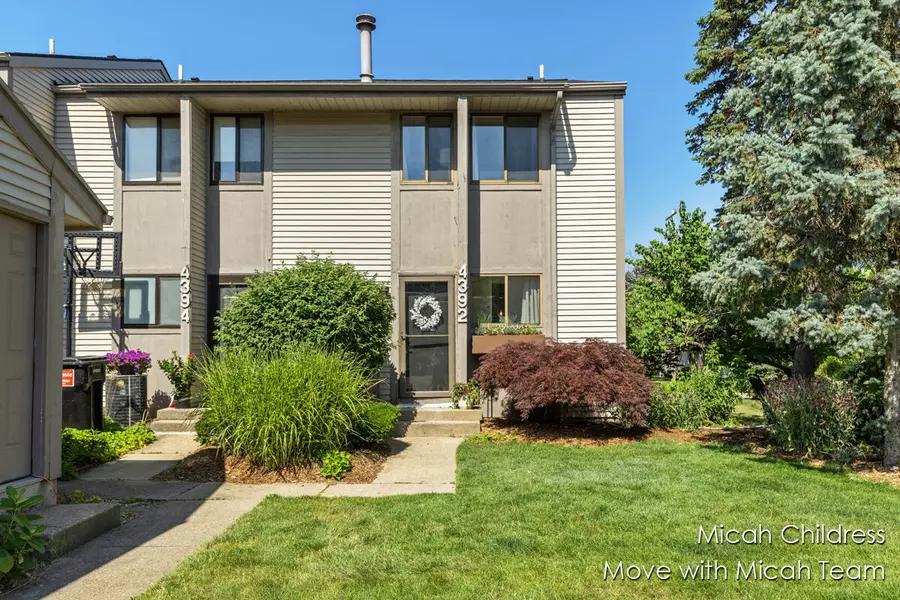 4392 Indian Spring SW Drive, Grandville, MI 49418
