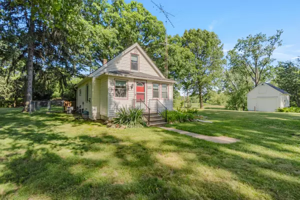 1645 Chlebus Street, Jackson, MI 49203