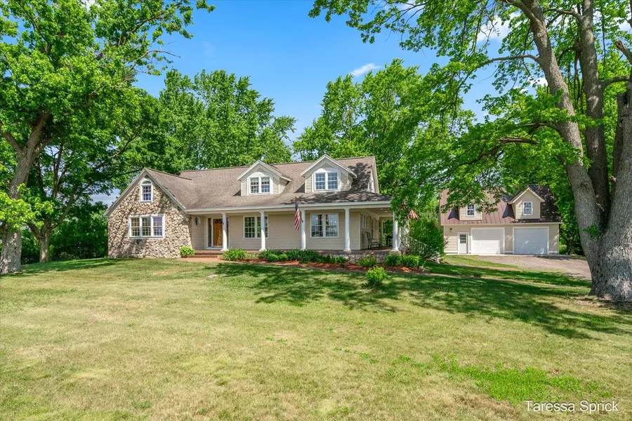 3627 147th Ave, Zeeland, MI 49464