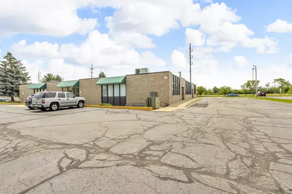 Jackson, MI 49202,950 W Monroe Street #G400
