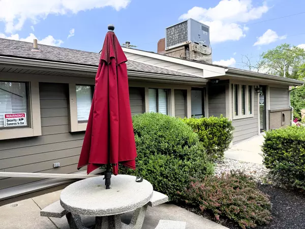 Waterford, MI 48327,5685 Highland Road