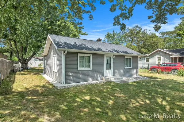 Kentwood, MI 49548,249 Murray SE Street