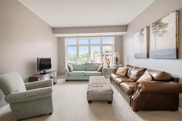 East Lansing, MI 48823,220 M. A. C. Avenue #316
