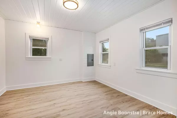 Coopersville, MI 49404,267 Center Street